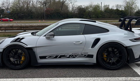 files/GT3RS-4_c1e69f15-2d27-41d4-913a-b2d31abad2e9.jpg